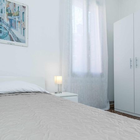 Ferienwohnung 11 Venice Garden Private Garden Parking Free Marghera Exterior foto