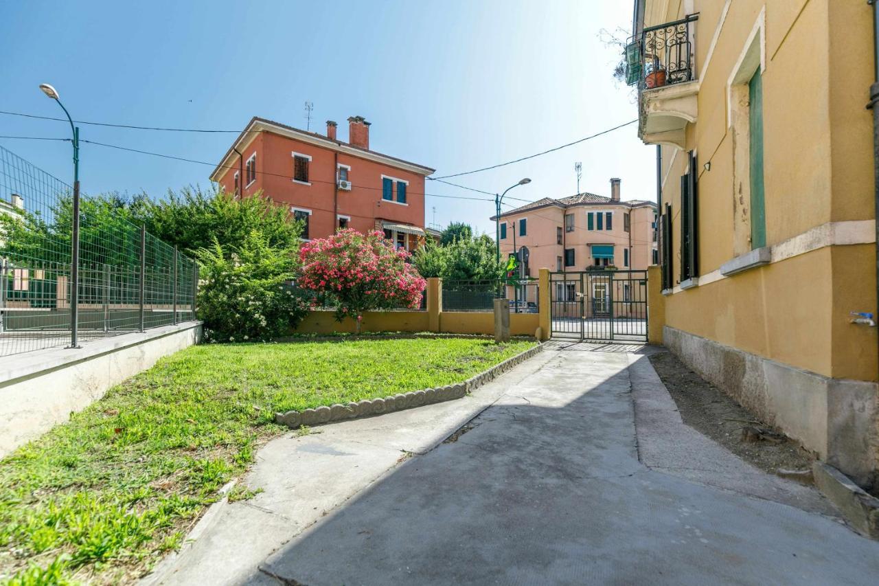Ferienwohnung 11 Venice Garden Private Garden Parking Free Marghera Exterior foto